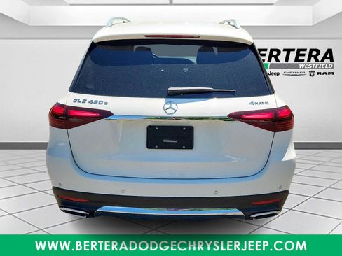 Used 2024 Mercedes-Benz GLE 450e 4MATIC image 5