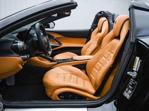 Certified 2023 Ferrari 812 GTS image 19