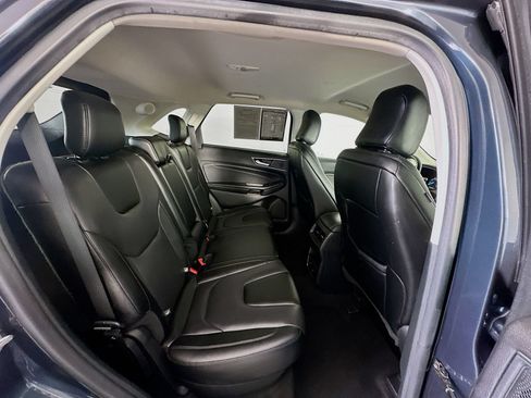 Used 2022 Ford Edge Titanium AWD/4WD image 25