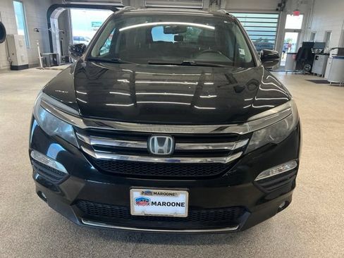 Used 2017 Honda Pilot Elite image 2