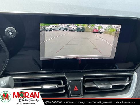 Used 2025 Chevrolet TrailBlazer LT AWD/4WD image 21
