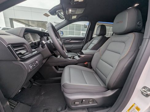 New 2026 GMC Terrain AT4 w/ Technology Package II image 12