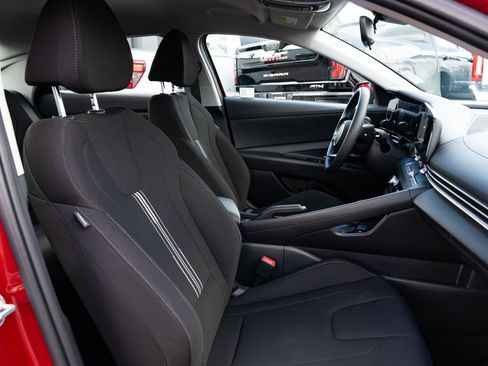 Used 2024 Hyundai Elantra SEL image 24