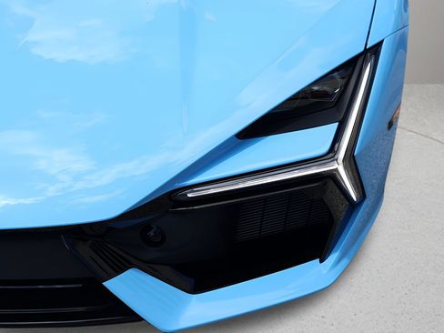 Used 2025 Lamborghini Revuelto AWD/4WD image 30