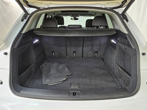 Used 2019 Audi Q5 2.0T Premium w/ Convenience Package image 14