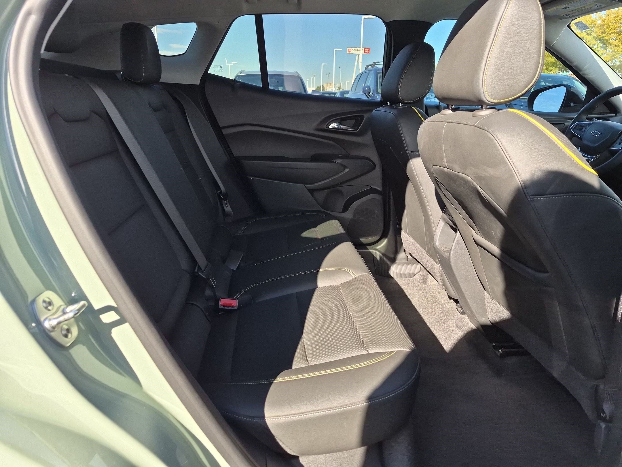 Used 2025 Chevrolet Trax ACTIV w/ Driver Confidence Package FWD image 29