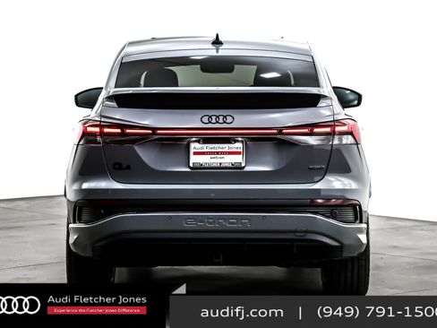 Used 2023 Audi Q4 e-tron Premium Plus w/ Premium Plus image 3