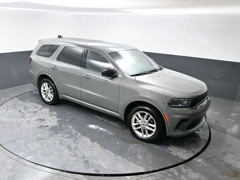 Used 2023 Dodge Durango GT image 35