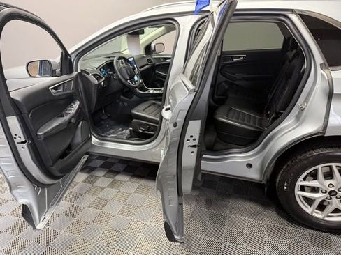 Used 2023 Ford Edge SEL w/ Convenience Package image 13