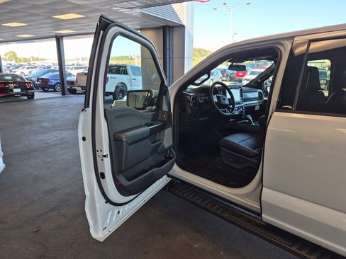 New 2025 Ford F150 Lariat w/ Equipment Group 501A Mid image 12