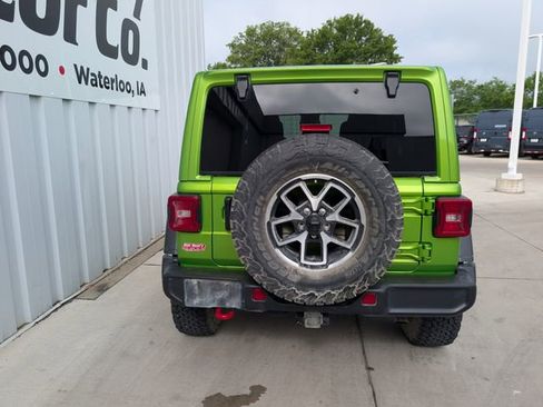 Used 2025 Jeep Wrangler Unlimited Rubicon w/ Convenience Group AWD/4WD image 14