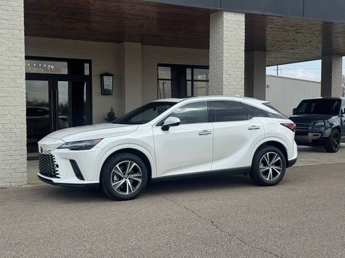 Used 2023 Lexus RX 350 Premium w/ Cold Area Package FWD image 4