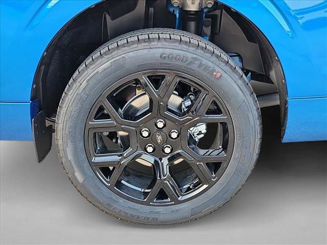 New 2026 Ford Maverick Lobo AWD/4WD image 10