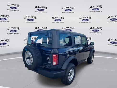 New 2025 Ford Bronco 4-Door image 5