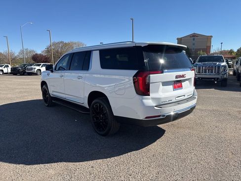 New 2026 GMC Yukon XL Elevation image 7