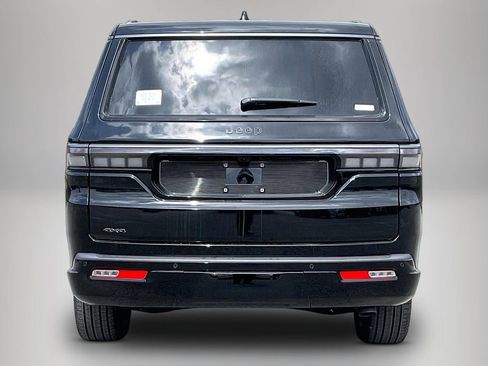 New 2026 Jeep Grand Wagoneer L Limited image 3