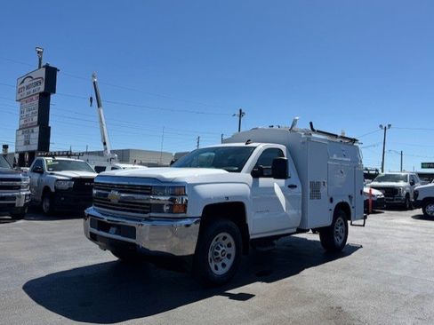 Used 2015 Chevrolet Silverado 3500 W/T image 2