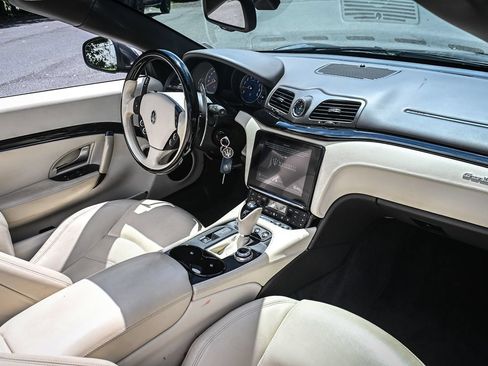Used 2018 Maserati GranTurismo Sport RWD image 15