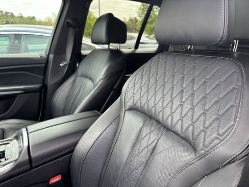 Used 2021 BMW X5 M50i w/ Premium Package image 17