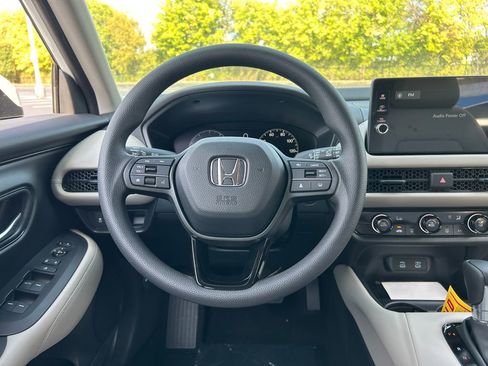 Used 2026 Honda HR-V LX image 12