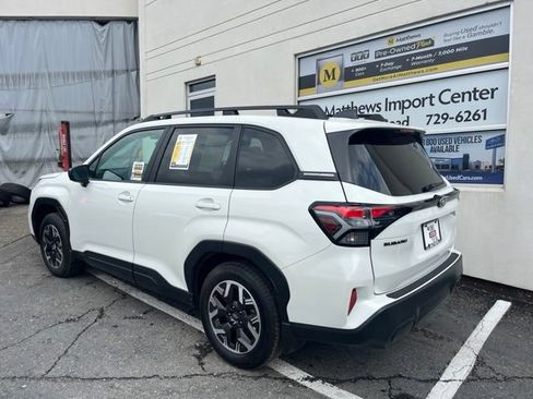 Used 2026 Subaru Forester Premium w/ Base/Premium Plus Package AWD/4WD image 3