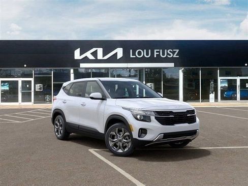 New 2026 Kia Seltos LX image 8