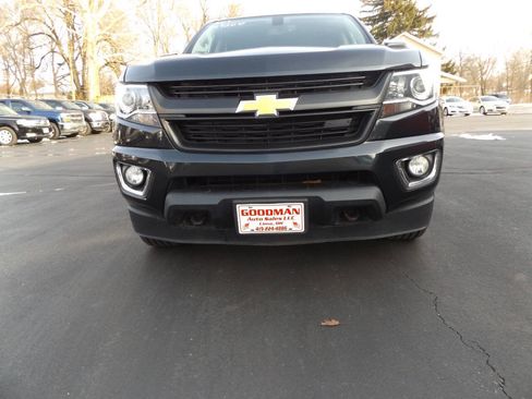 Used 2017 Chevrolet Colorado Z71 image 3
