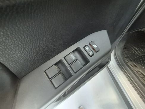 Used 2017 Toyota RAV4 XLE AWD/4WD image 22