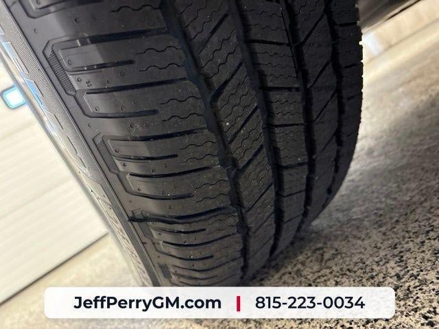 Used 2024 GMC Sierra 1500 SLT AWD/4WD image 36