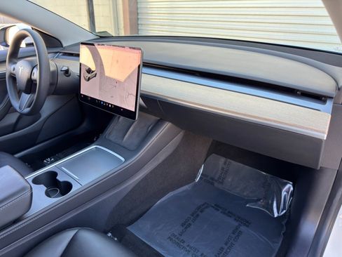 Used 2021 Tesla Model 3 Standard Range Plus RWD image 15