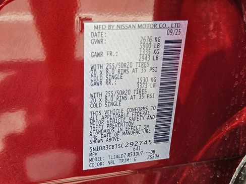Used 2025 Nissan Pathfinder SL w/ SL Premium Package FWD image 31