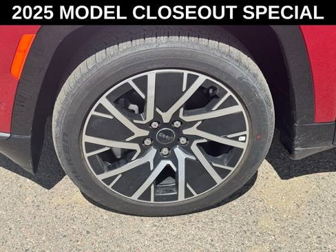 New 2025 Jeep Wagoneer S Limited image 9