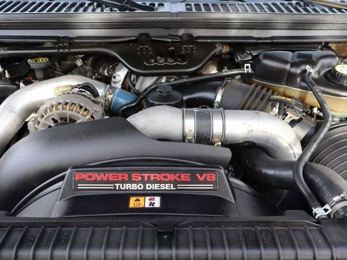 Used 2003 Ford F350 Lariat image 37