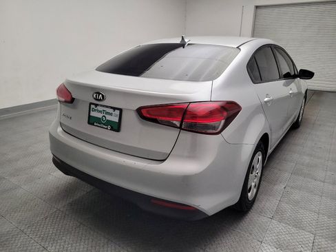 Used 2017 Kia Forte LX FWD image 7