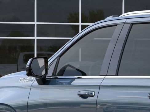 New 2026 Chevrolet Suburban High Country image 36