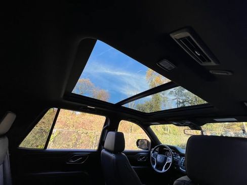 Used 2022 Chevrolet Tahoe Z71 AWD/4WD image 31
