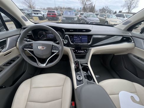 Certified 2020 Cadillac XT6 Premium Luxury image 21