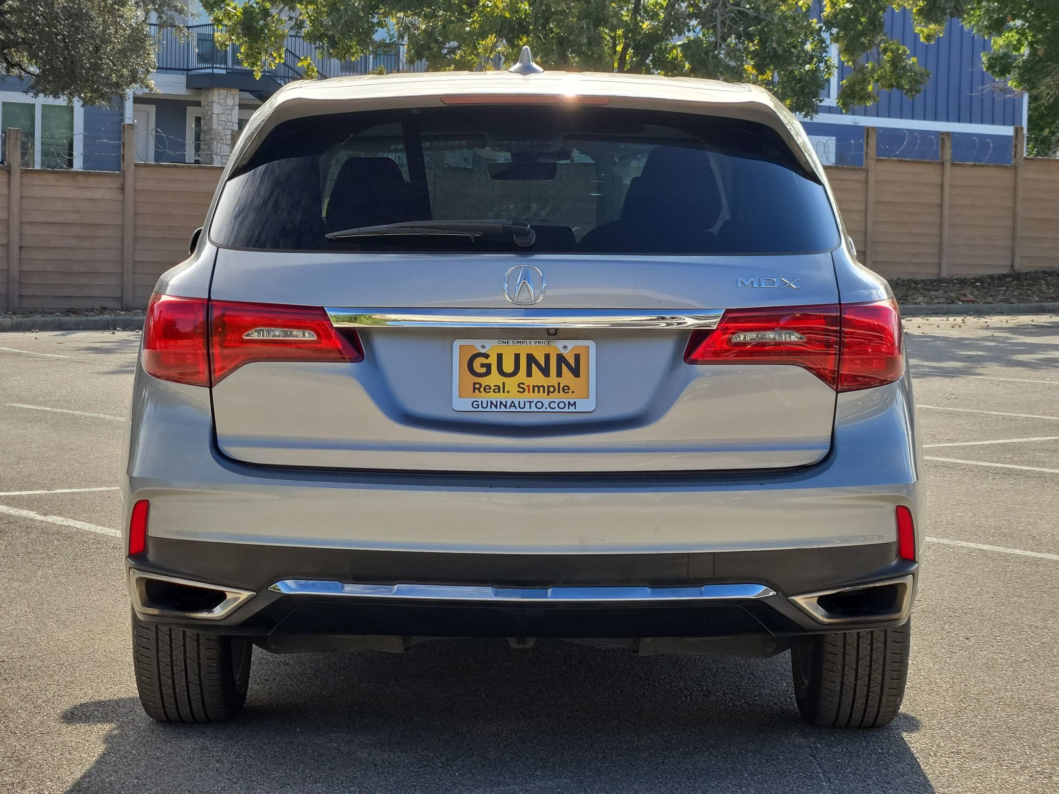 Used 2017 Acura MDX w/ Technology Package FWD image 4