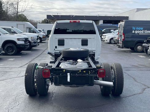 New 2026 RAM 4500 Tradesman w/ Chrome Appearance Group image 8