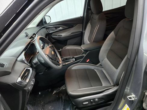 Used 2023 Chevrolet TrailBlazer LT w/ Convenience Package AWD/4WD image 18