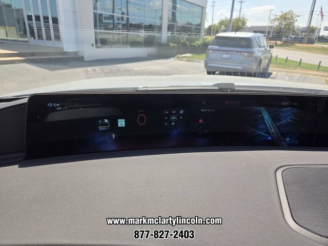 New 2027 Lincoln Navigator Premiere AWD/4WD image 21