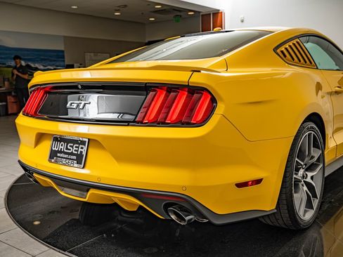 Used 2015 Ford Mustang GT Premium w/ Equipment Group 401A RWD image 17