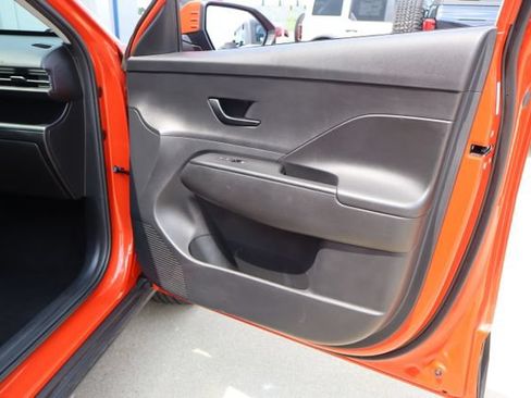 Used 2025 Hyundai Kona SEL FWD image 33