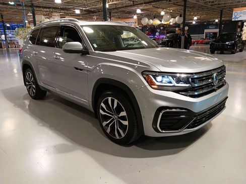 Used 2021 Volkswagen Atlas SEL Premium AWD/4WD image 4