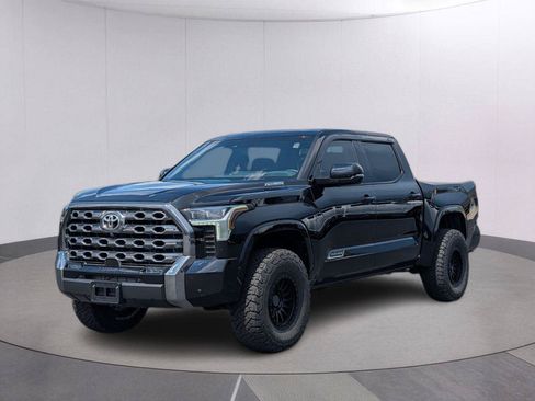 Used 2025 Toyota Tundra Platinum AWD/4WD image 1