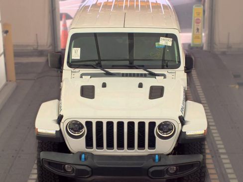 Used 2023 Jeep Wrangler Unlimited Rubicon 4xe AWD/4WD image 3