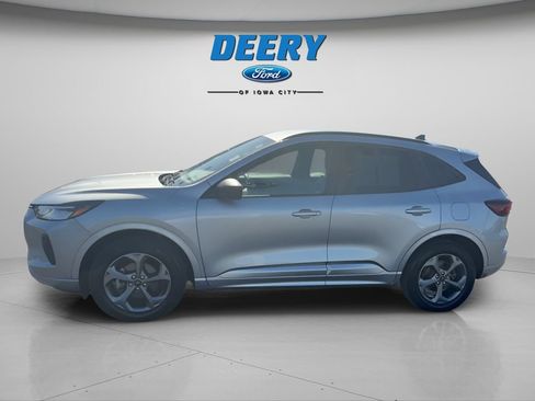 Certified 2024 Ford Escape ST-Line w/ Tech Pack #1 AWD/4WD image 3