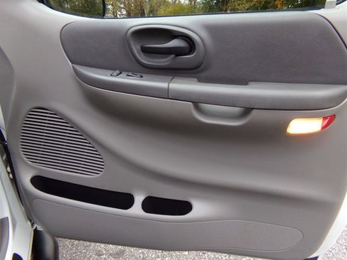 Used 2001 Ford F150 Lariat image 75