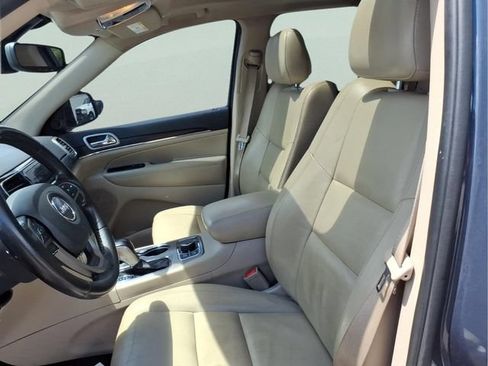 Used 2021 Jeep Grand Cherokee Limited AWD/4WD image 13