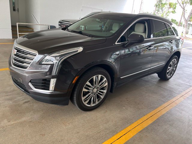 Certified 2018 Cadillac XT5 Premium Luxury FWD image 1